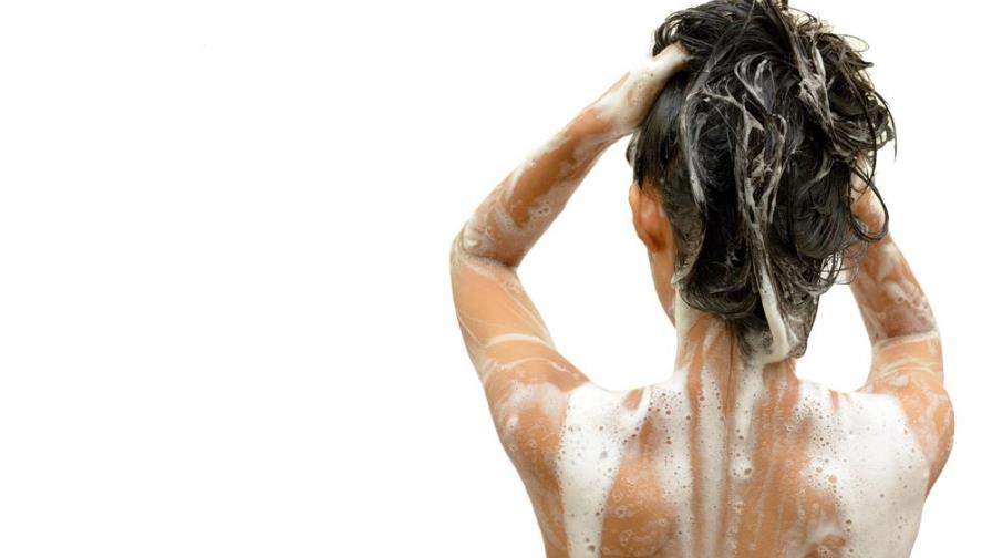 El truco de lavarte el cabello correctamente