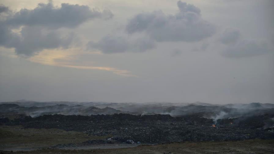 Recuperan 400 mil metros cuadrados de zona quemada en Duquesa, según alcalde 