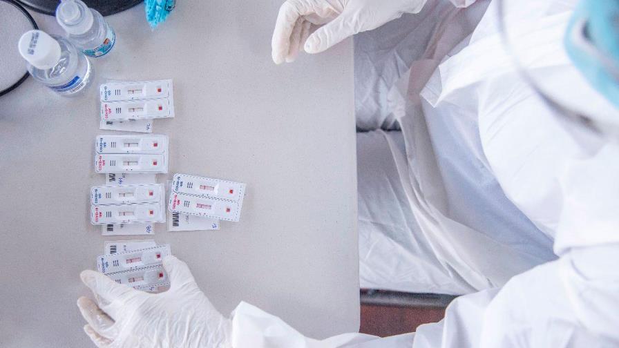 Al menos 8,010 pruebas rápidas de coronavirus fueron realizadas durante intervención de Salud Pública Al menos 8,010 pruebas rápidas de coronavirus fueron realizadas durante intervención de Salud Pública