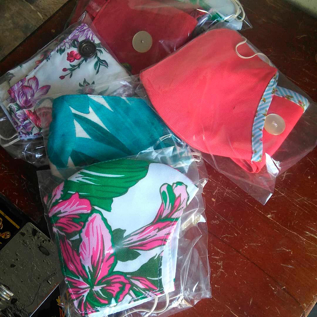 Las mascarillas se realizan con tela de algodon.