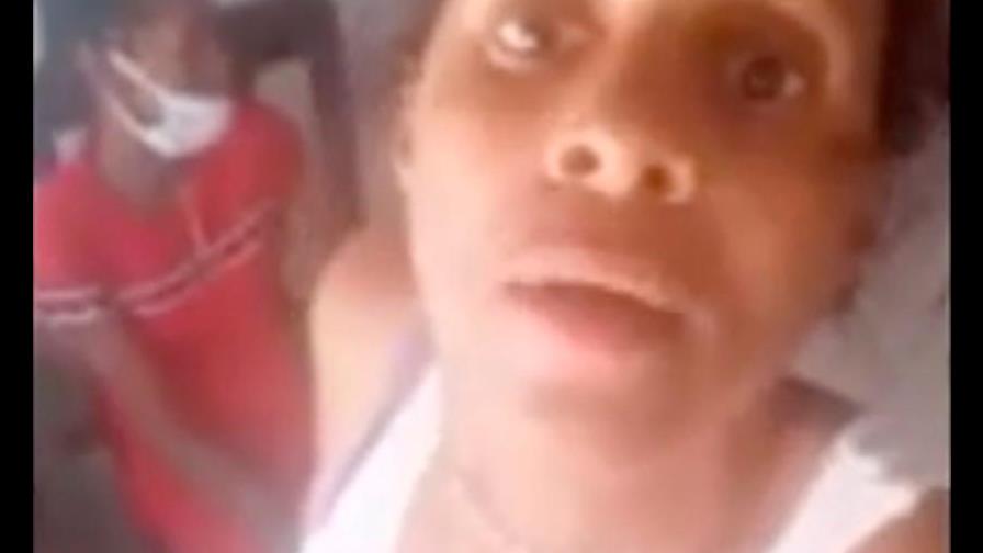 Madre de joven ultimado por caso de ejecutiva bancaria dice lo “tiraron pa’ lante”