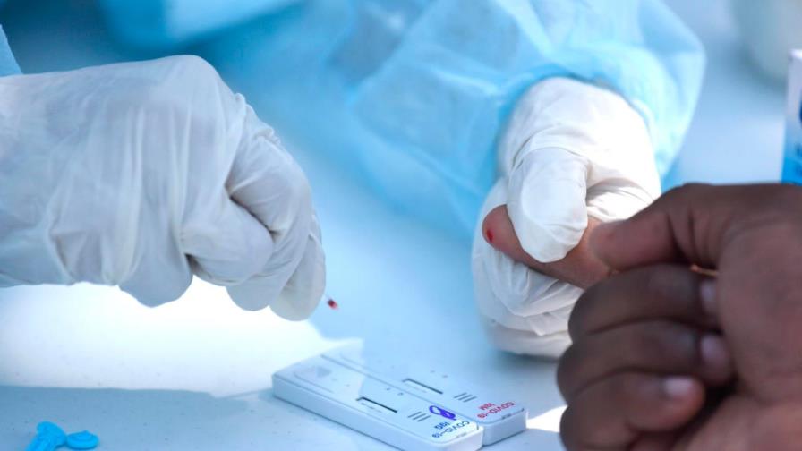 Más de 857,000 muertos por el coronavirus en el mundo