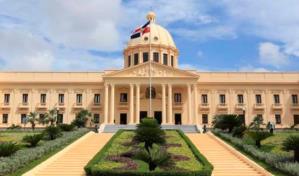 Gobierno ha discutido subir y agregar impuestos en nueva reforma fiscal