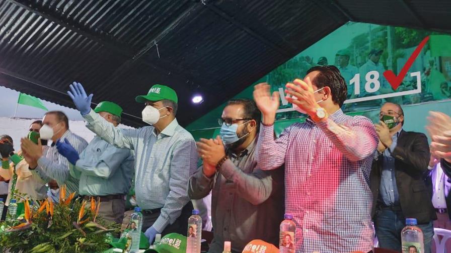 Leonel se compromete a convertir a La Vega en un centro de desarrollo ecoturístico Leonel se compromete a convertir a La Vega en un centro de desarrollo ecoturístico