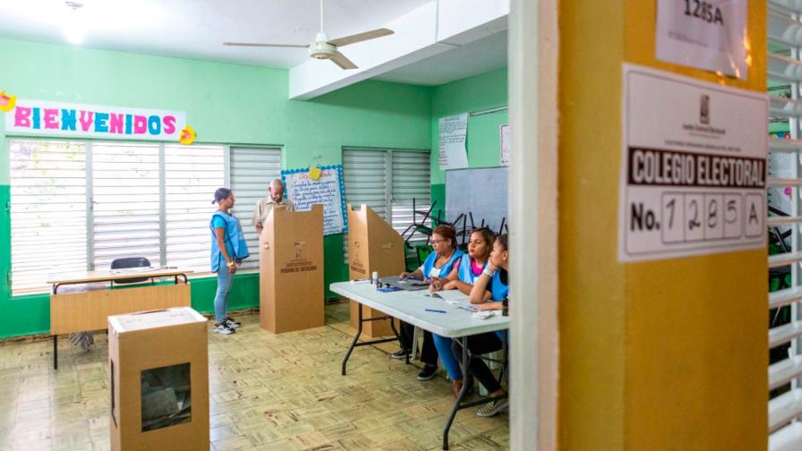 Dominicanos en Canadá votarán en Nueva York y los que están en Inglaterra lo harán en Francia