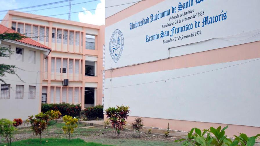 Veintisiete empleados de la UASD en SFM superaron el COVID-19 sin enterarse Veintisiete empleados de la UASD en SFM superaron el COVID-19 sin enterarse