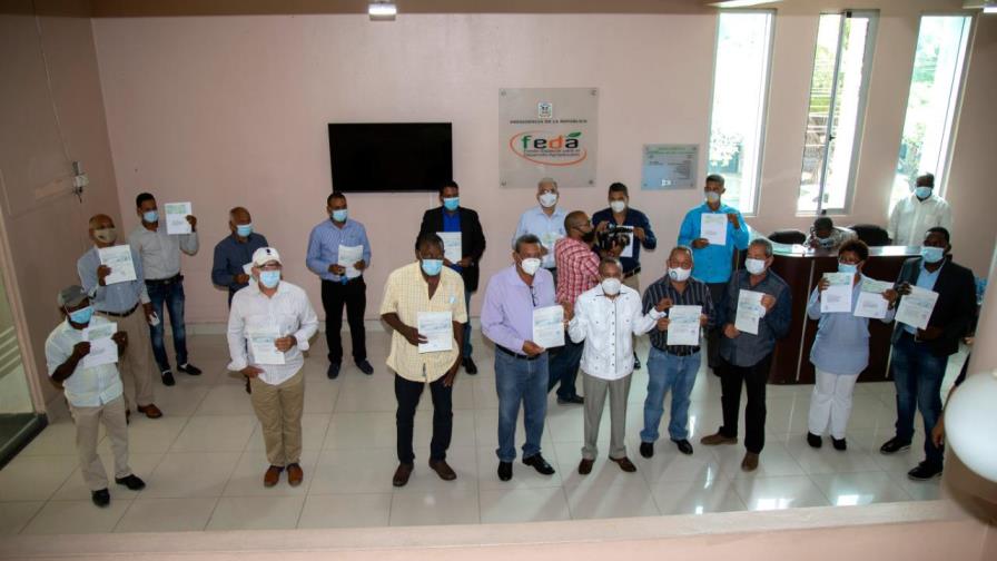 FEDA distribuye casi RD$180 millones a cooperativas y asociaciones de productores 