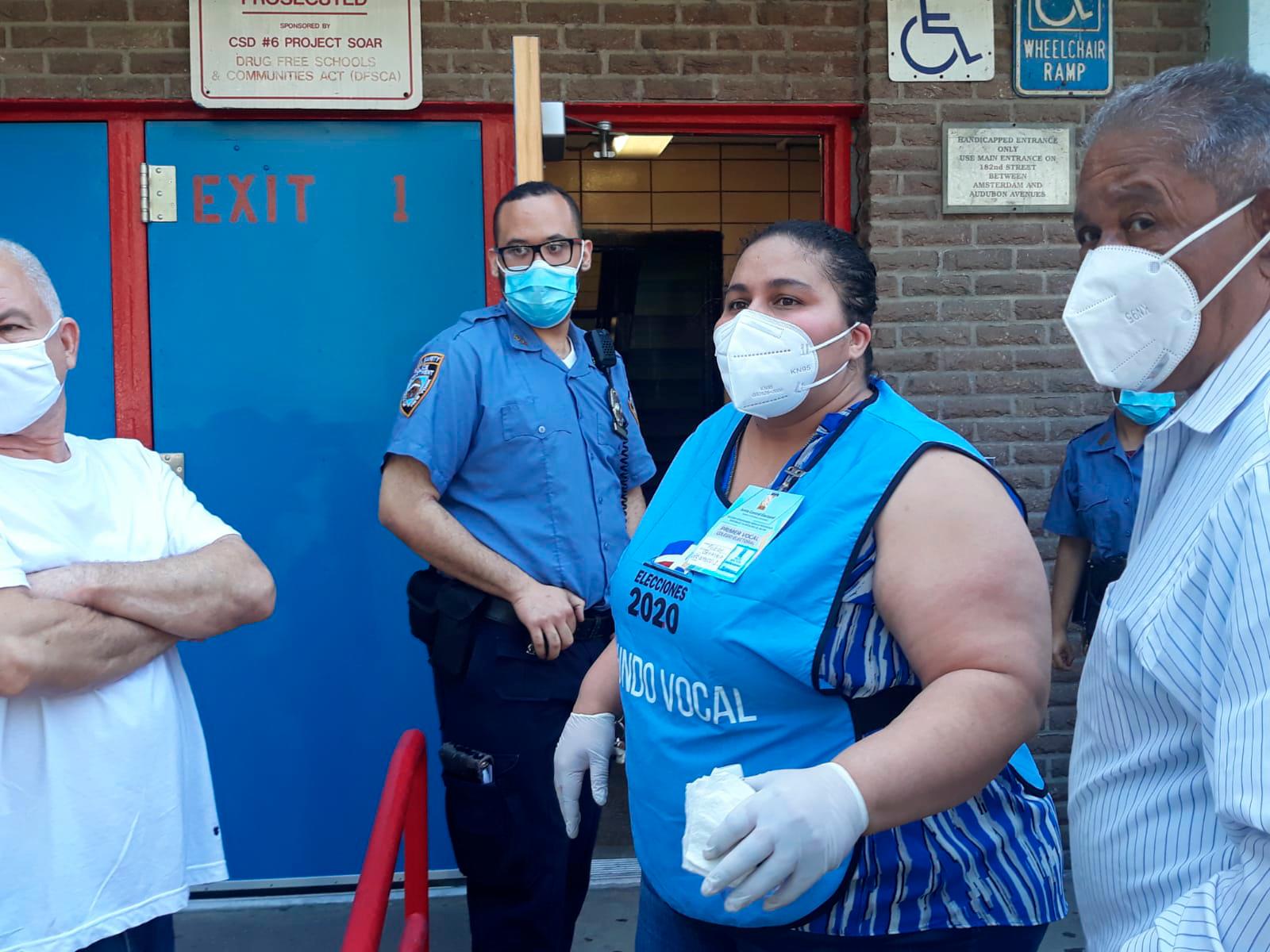 Imagen en el exterior la escuela Eleanor Roosevelt, en la avenida Audubon y calle 183. 