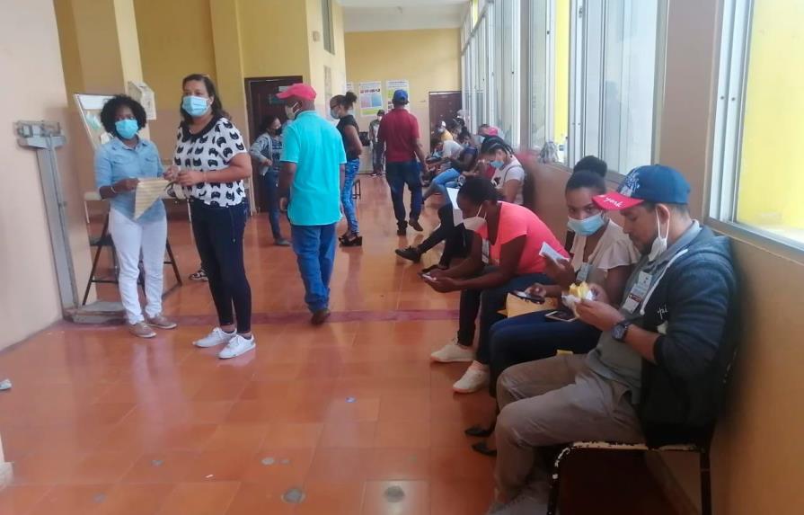Delegados denuncian compra de cédulas en Higüey