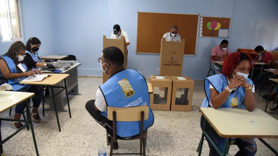 Reportan atrasos en las elecciones en Nueva York