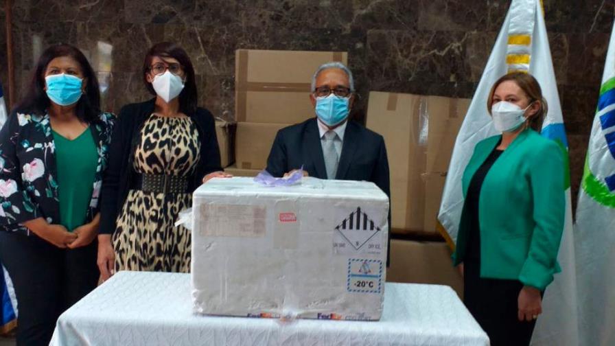Salud Pública recibe donación de Energía y Minas para combatir el COVID-19