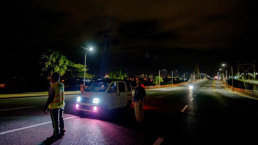 ¿Quiénes podrán transitar durante el nuevo toque de queda?