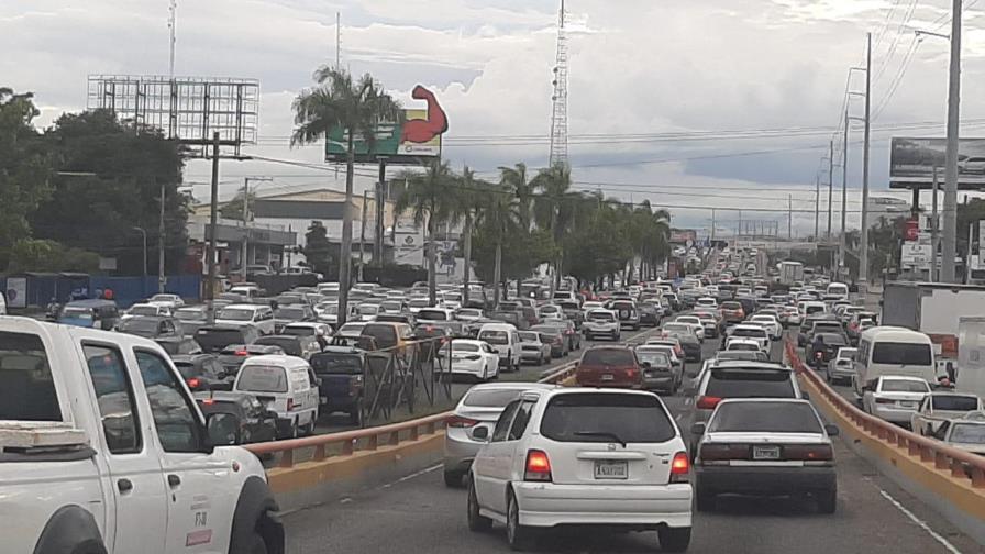 Taponamiento en la ciudad antes del toque de queda