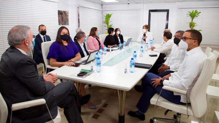 Roberto Rodríguez Marchena y Milagros Germán avanzan en labores de transición
