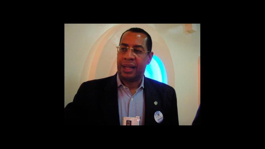 Denuncian que exdiplomático vandalizó embajada dominicana en Egipto