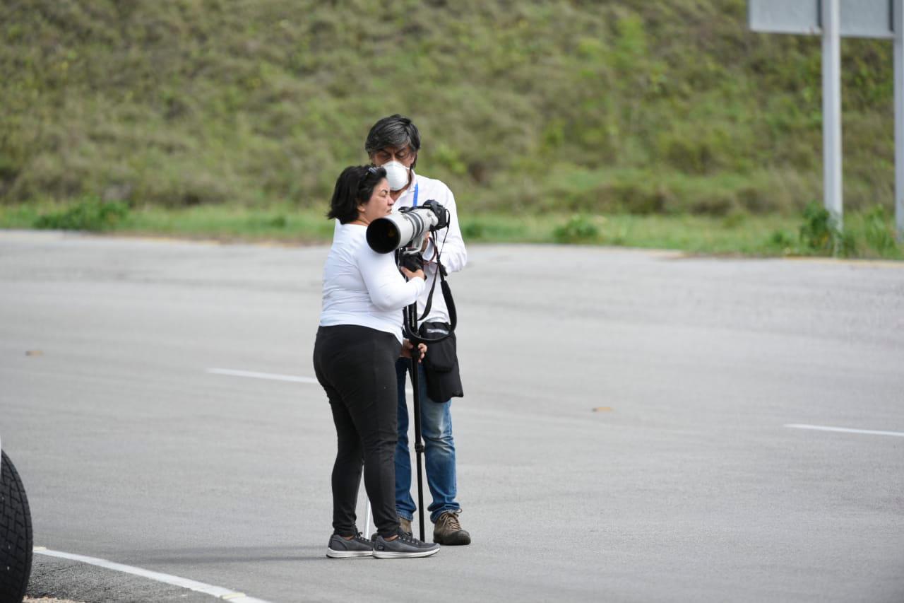 Los periodistas en los alrededores de Casa de Campo buscan confirmar si el rey emérito Juan Carlos I está en República Dominicana.  