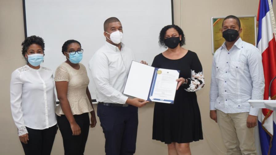 Onapi entrega certificados de tres nuevas patentes nacionales