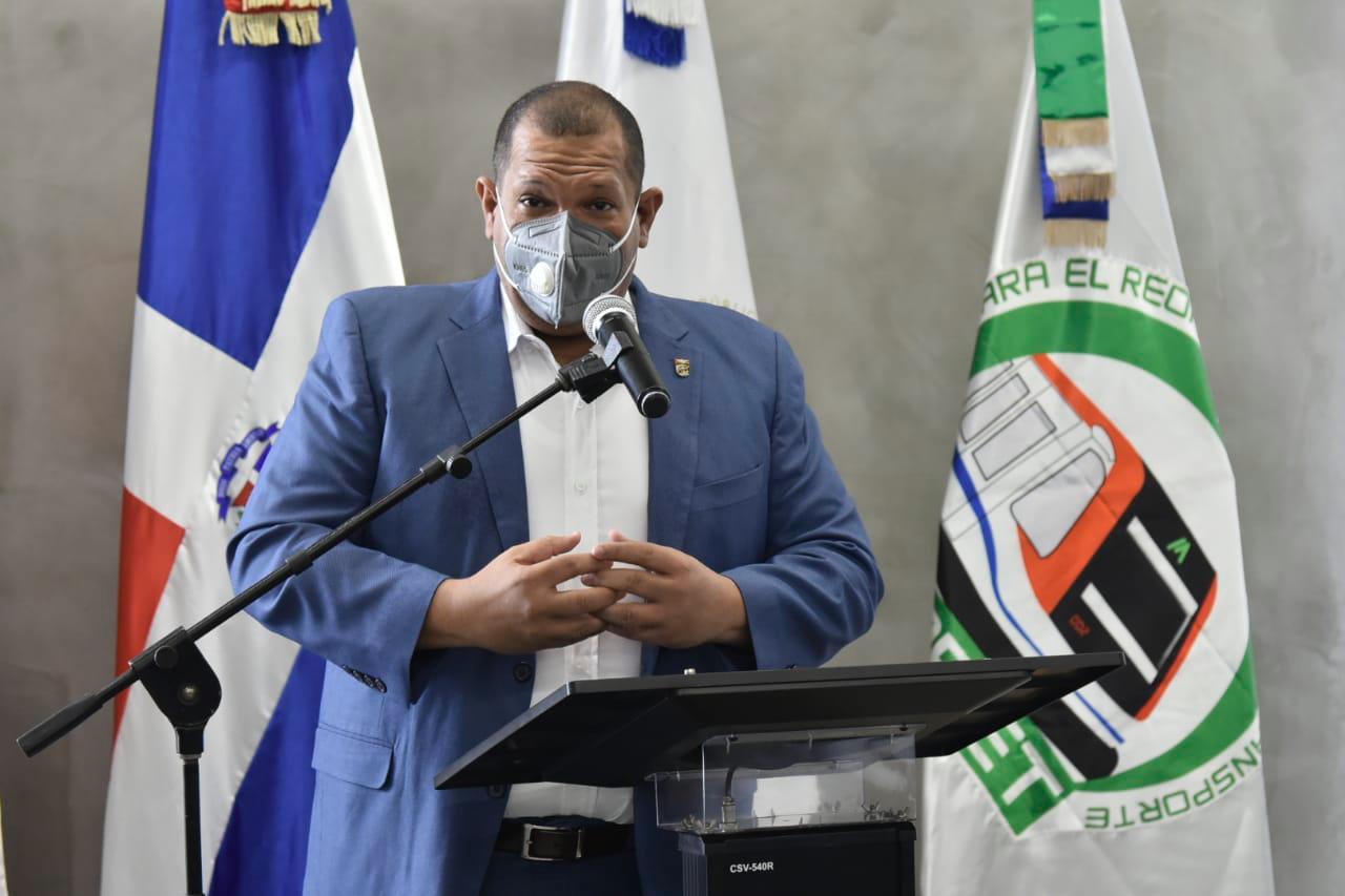 Carlos Guzmán, alcalde de Santo Domingo Norte.