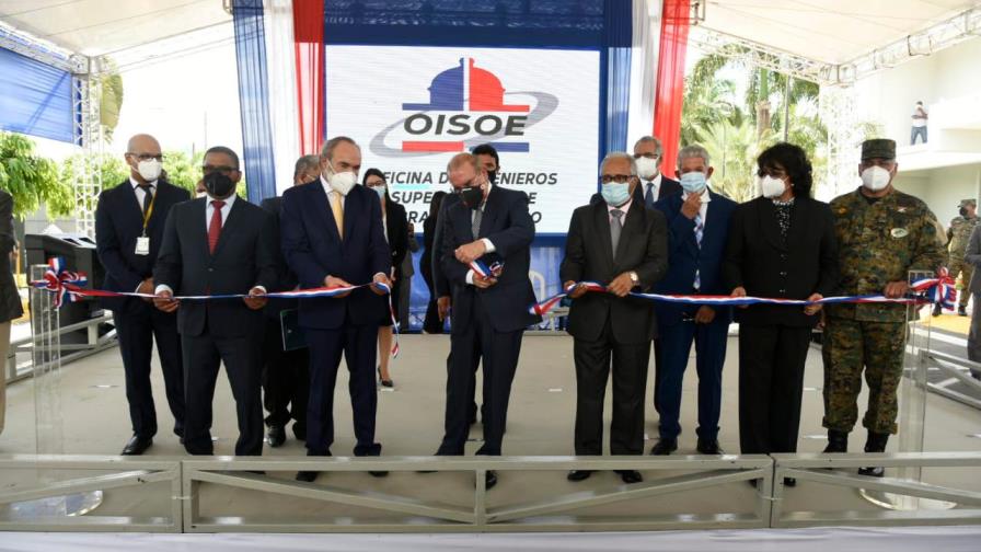 Presidente inaugura remodelado hospital Vinicio Calventi Presidente inaugura remodelado hospital Vinicio Calventi