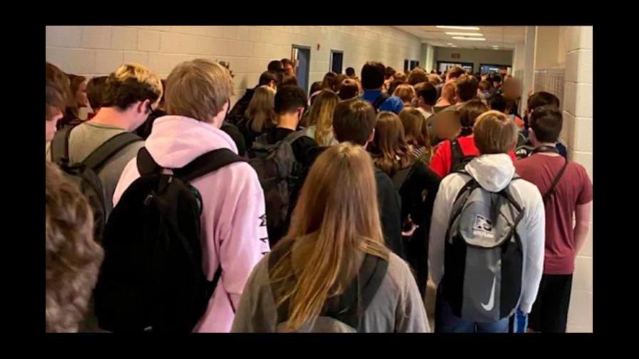 Georgia: 900 personas a cuarentena por COVID-19 tras el regreso a clases Georgia: 900 personas a cuarentena por COVID-19 tras el regreso a clases