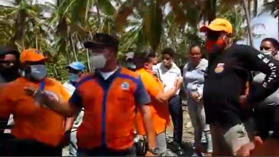 Defensa Civil de Miches lleva tres días solicitando un helicóptero para buscar a náufragos