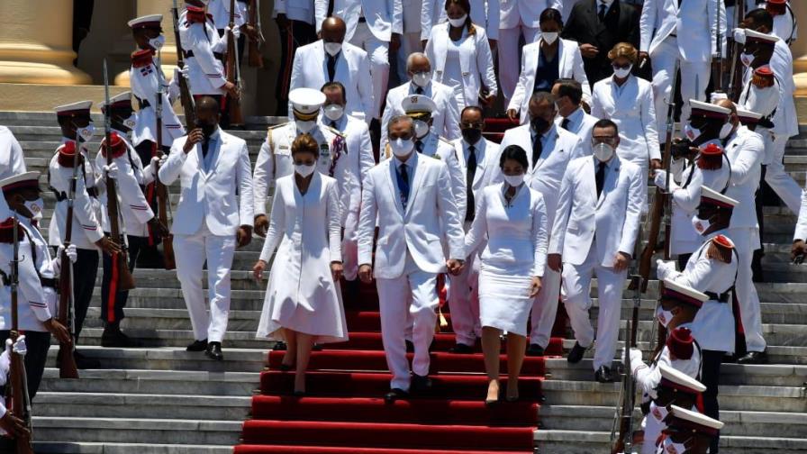 Abinader designa al director de la Policía y comandantes de la Armada, Fuerza Aérea y Ejército