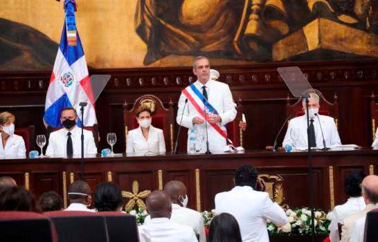 Con cinco meses en el Gobierno, el 84.7 % de dominicanos aprueba gestión de Luis Abinader