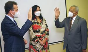 Salvador Ramos toma posesión como nuevo director de Onapi