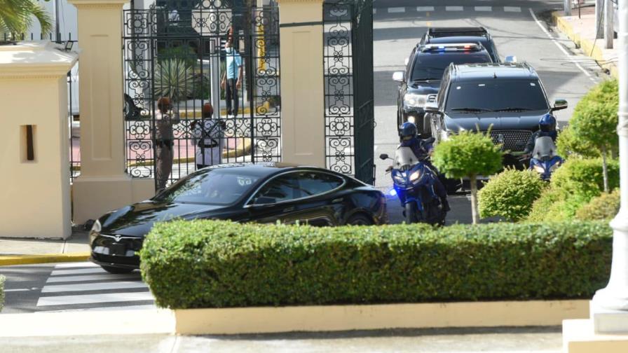 Se reactiva el Palacio Nacional con llegada de Abinader en su segundo día en la presidencia 