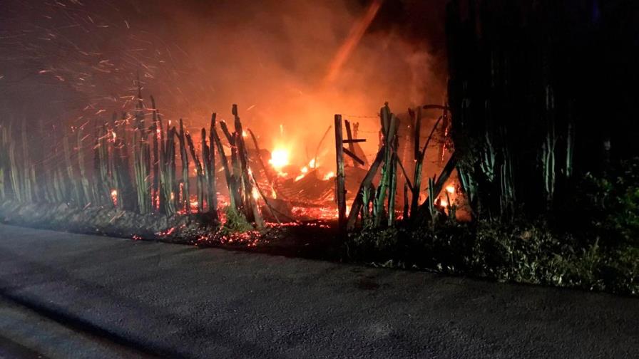 Reportan incendio en pensión en distrito municipal de Valverde Reportan incendio en pensión en distrito municipal de Valverde