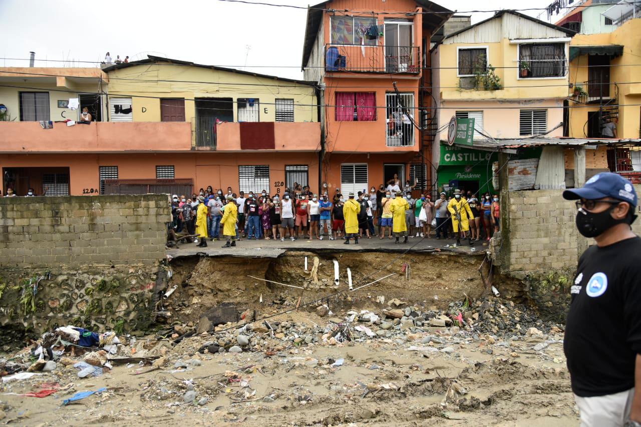 Vista de los daños ocasioandos por Laura, en La Yuca, sector Los Ríos del Distrito Nacional.