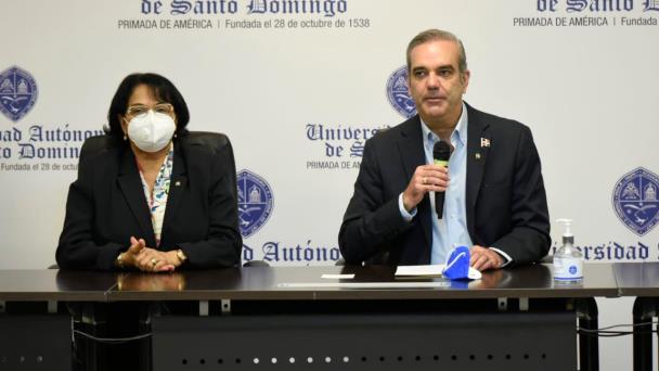 Presidente Abinader informa depósito de 234 millones para la UASD