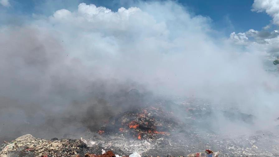 Incendio afecta vertedero de Haina Incendio afecta vertedero de Haina