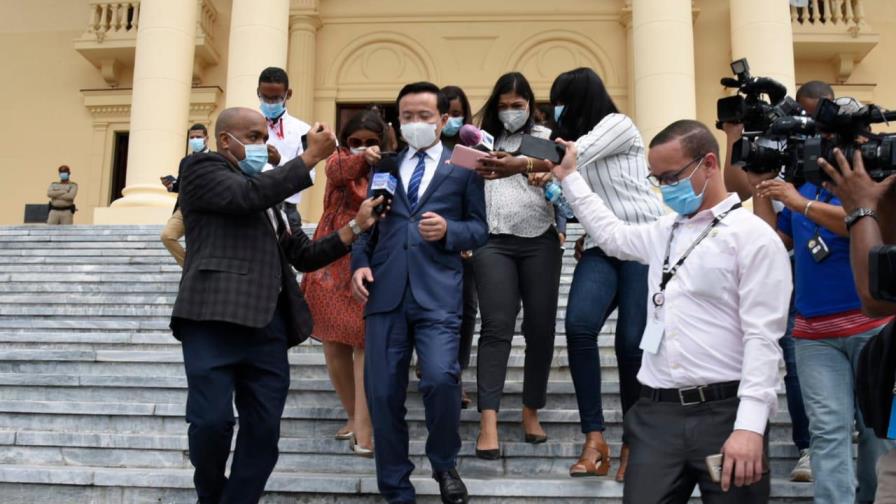 Embajador chino se reúne con vicepresidenta: aprecia que gobierno mantenga relaciones con China