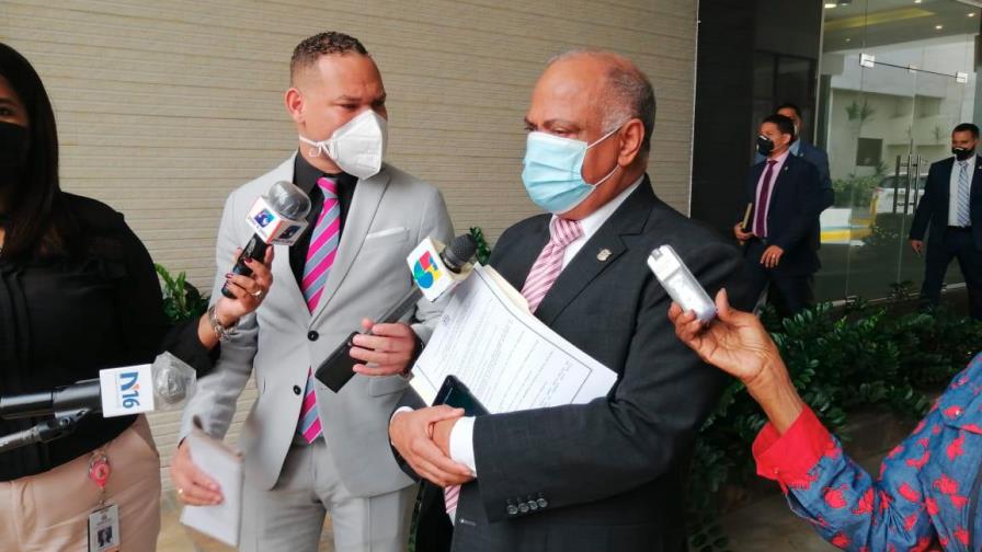 Ausencia de Danilo Medina en el diálogo de Luis Abinader causa revuelo entre dirigentes políticos