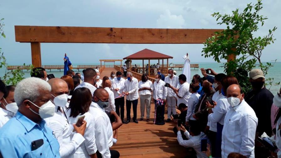 Autoridades dejan en funcionamiento Muelle Turístico de Miches