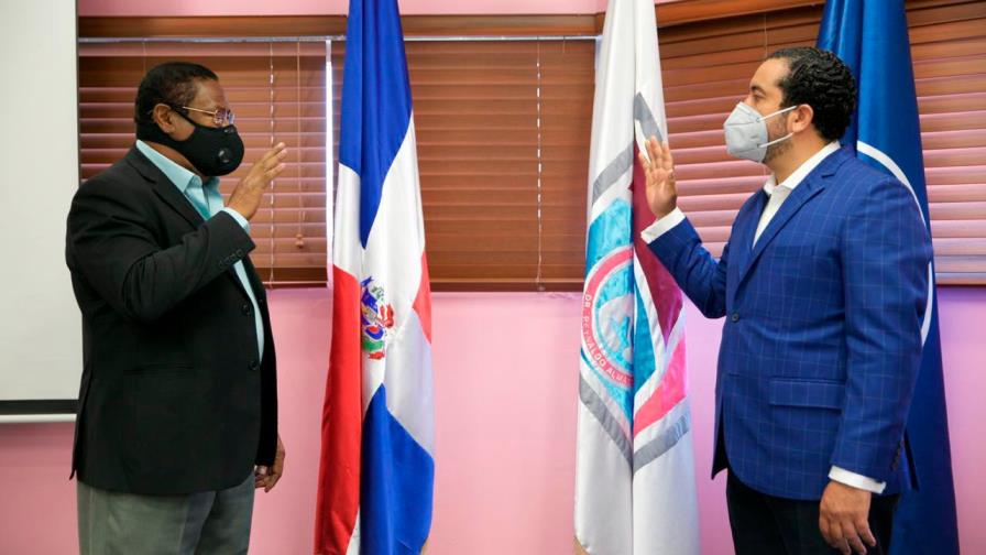 Juramentan y ratifican a directores de hospitales de Santo Domingo Norte