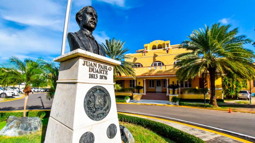 Cancillería cancela 299 personas que cobraban sin trabajar Cancillería cancela 299 personas que cobraban sin trabajar