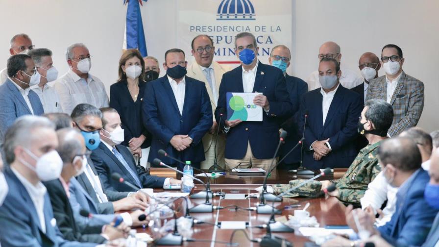 Abinader traslada gobierno a Santiago donde presentó planes y proyectos de su gestión