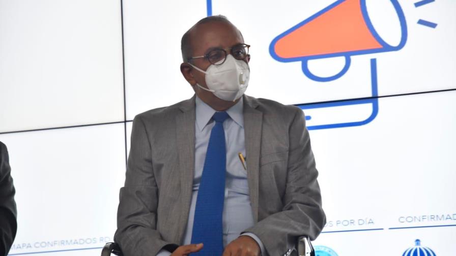 Ministro de Salud explica por qué no se están haciendo las 7 mil pruebas diarias que prometieron 