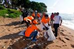 Más de 400 empleados y brigadas del MOPC participan en limpieza de playas Más de 400 empleados y brigadas del MOPC participan en limpieza de playas