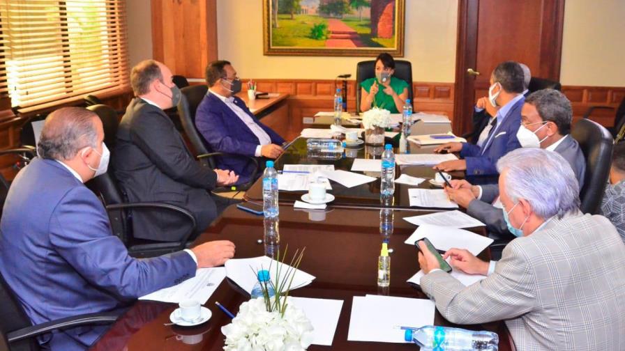 Comisión de Hacienda del Senado rendirá informe favorable sobre préstamos Comisión de Hacienda del Senado rendirá informe favorable sobre préstamos