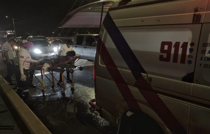 Al menos un muerto y dos heridos en accidente en puente Francisco del Rosario Sánchez
