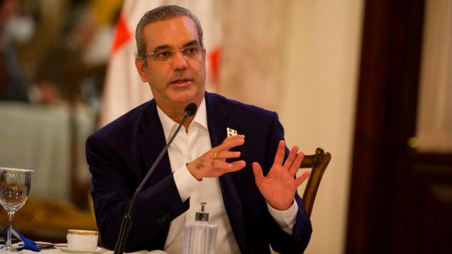 Abinader explica pretensiones de aplicar nuevos impuestos 