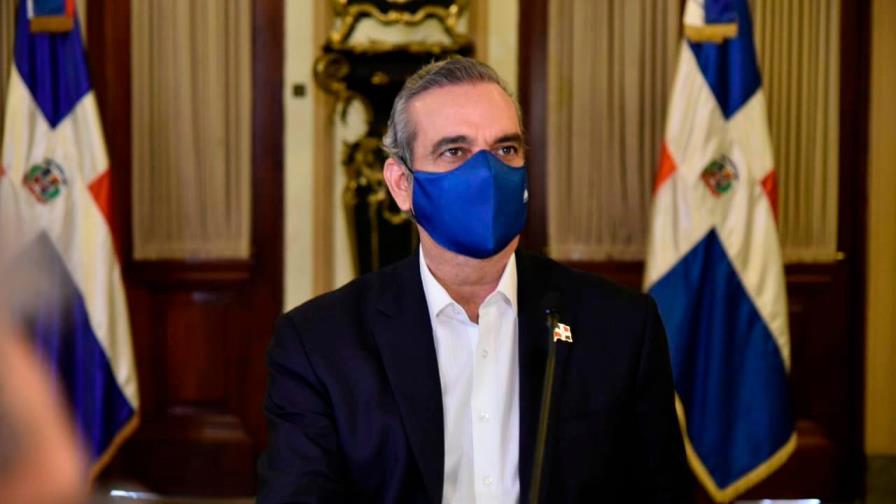 Presidente Abinader busca aprobación de ley especial para concluir obras