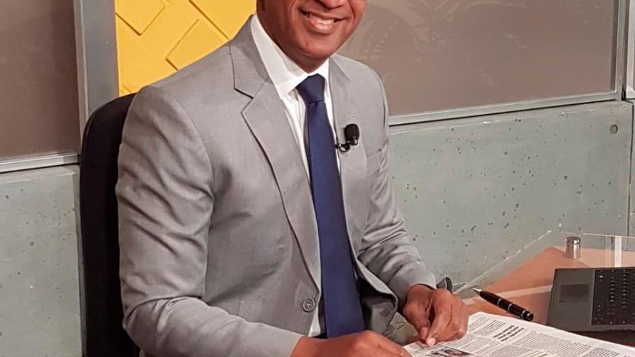 Javier Cabreja renuncia del matutino El Día