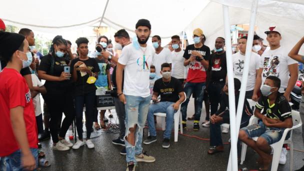 Jóvenes de Capotillo demuestran su talento