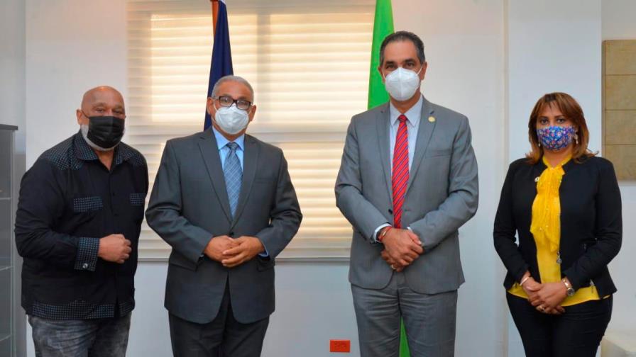 Senasa y Acroarte firmarán acuerdo para afiliar a periodistas del arte y espectáculo Senasa y Acroarte firmarán acuerdo para afiliar a periodistas del arte y espectáculo