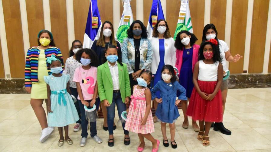 Niñas asumen la dirección de Conani por un día  