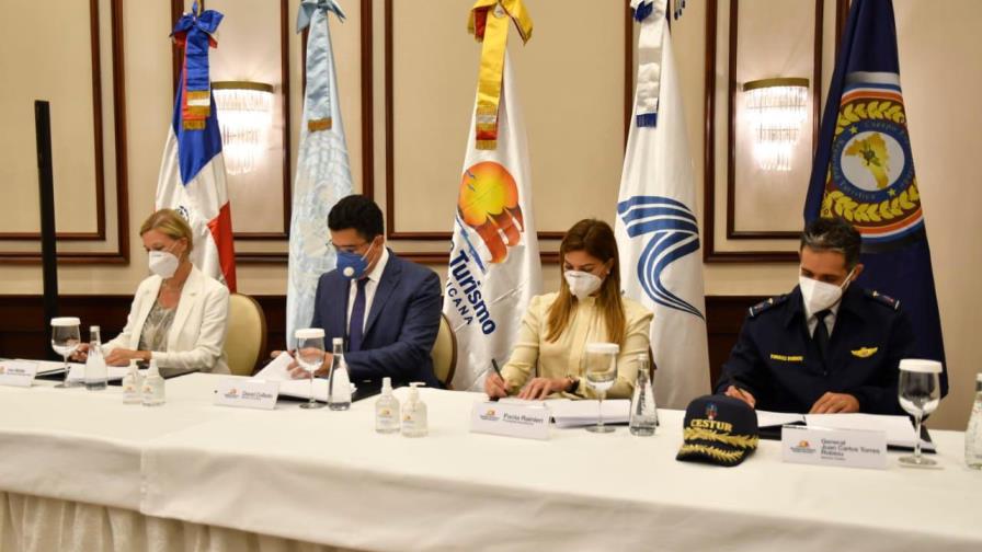 Autoridades suscriben acuerdo para prevenir uso de drogas en polos turísticos 